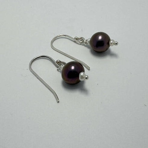 Black & White fresh water pearls earrings