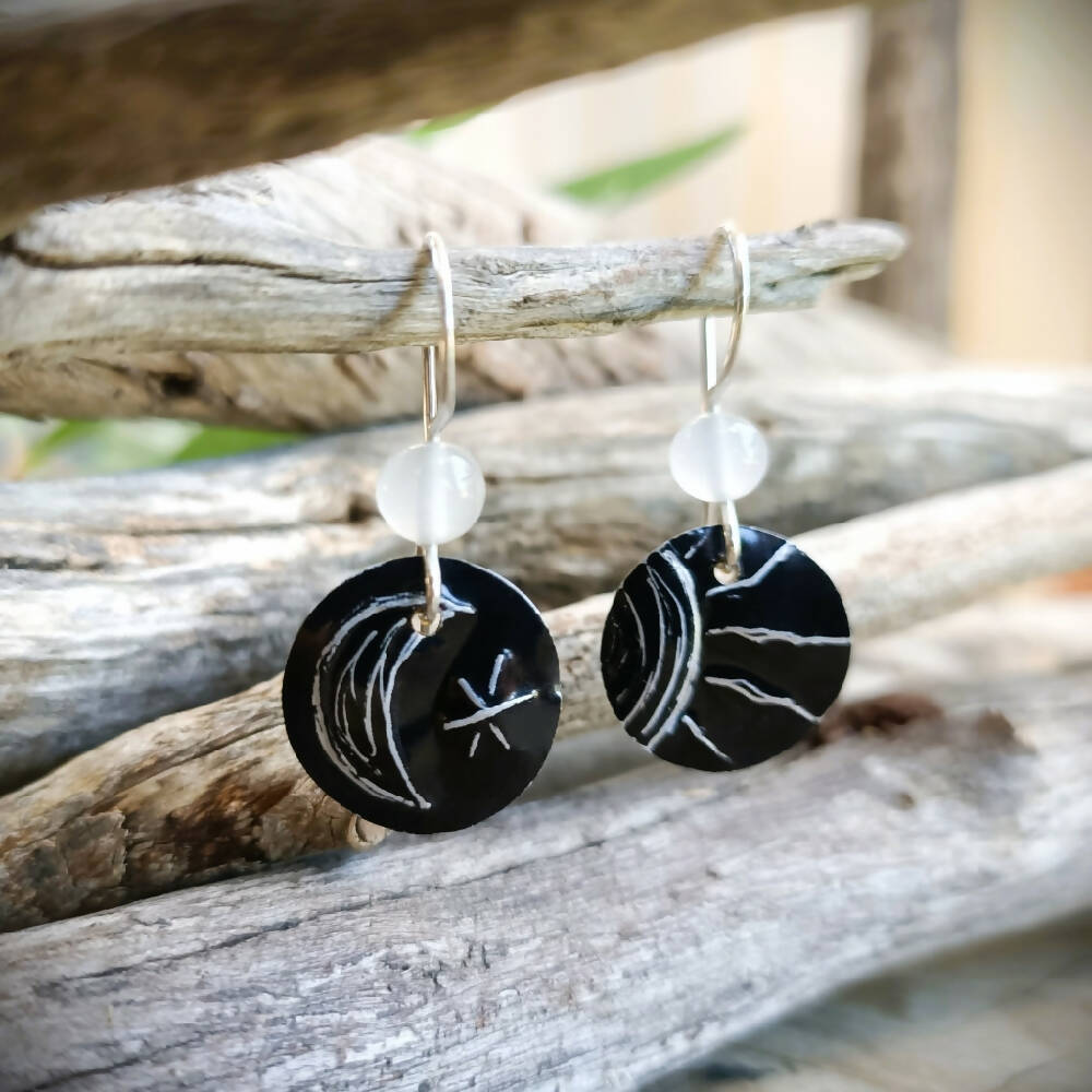 black recycled can earrings sun moon -