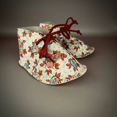 vintage floral leather baby boot size S