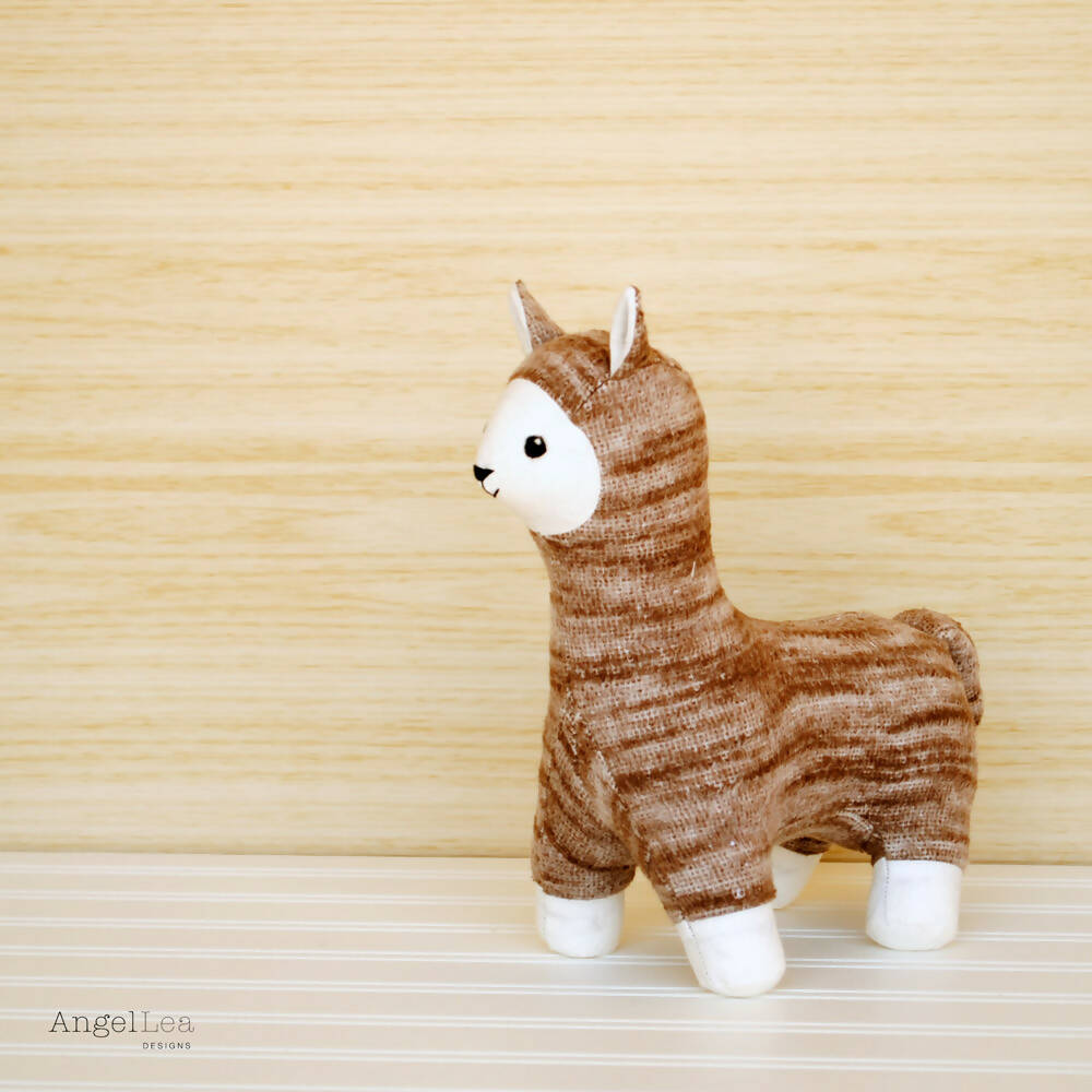 alpaca-soft-toy-DSC_0645