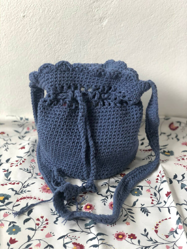 Scallop Handbag | Dark blue | Recycled Cotton