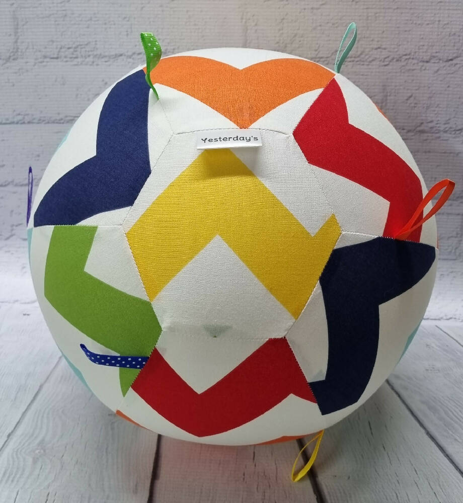 Balloon Ball: Chevron Large bold: Taggie: solid print