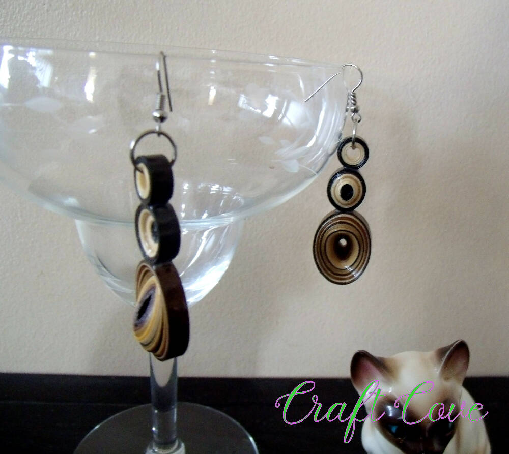 Earrings quilled in Ombre Brown Circles