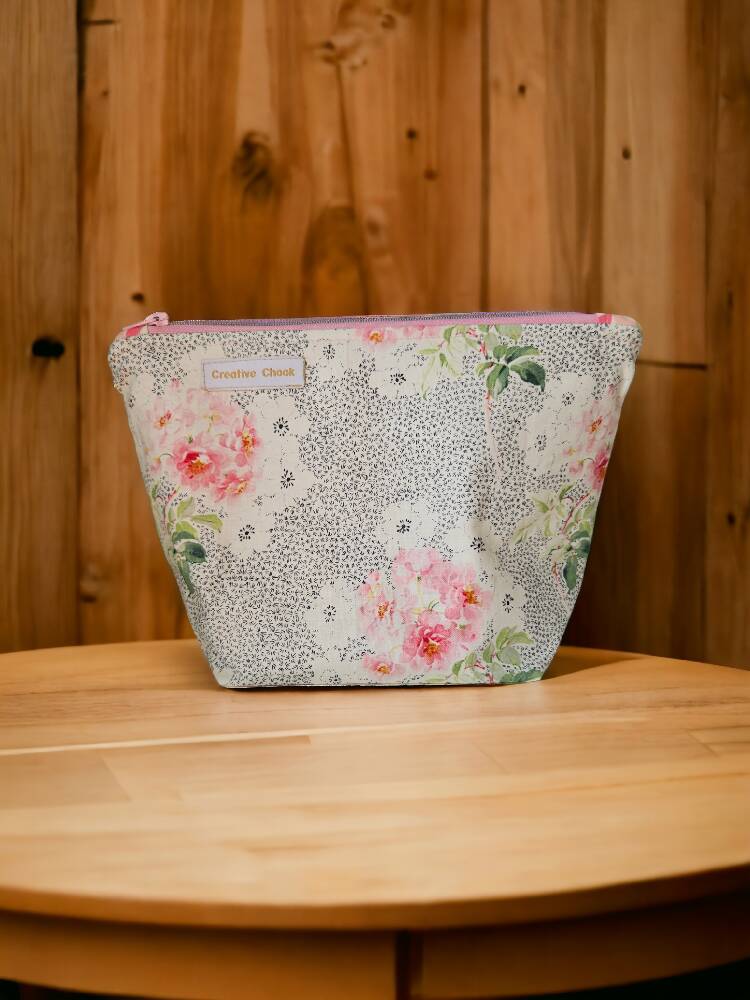 Handmade Floral Cosmetic, Make-up Zippered Pouch