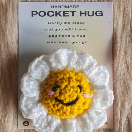 Pocket Hug- Daisy Flower