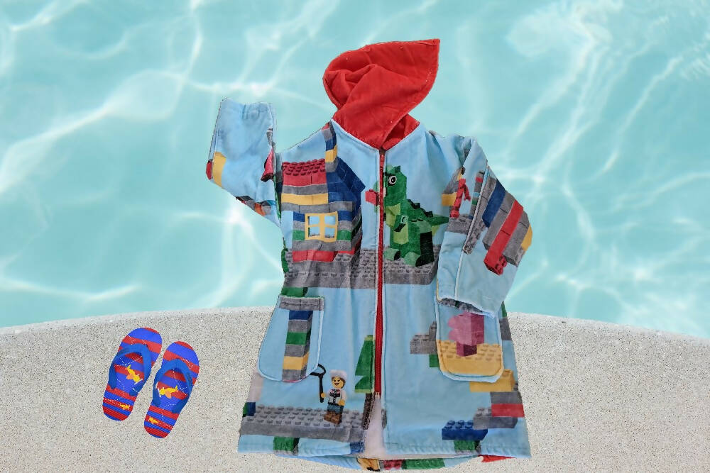 Boys SWIM ROBE Bricks, Size 3