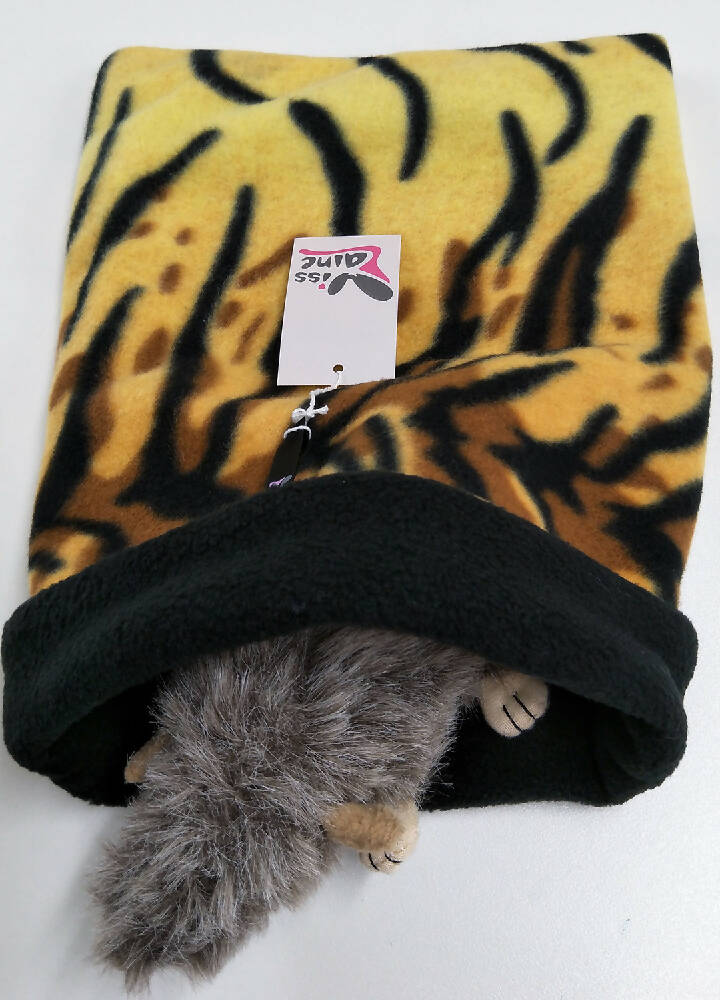 Fleece sleeping bag or bed for you guinea pig
