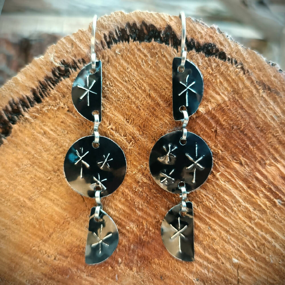 moon phases can earrings on wood