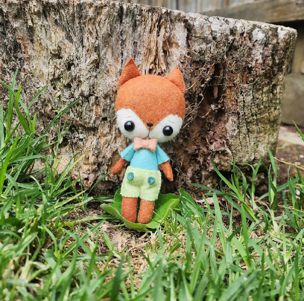 FELT PLUSHIE - Woodland Fox - Pocket Toy