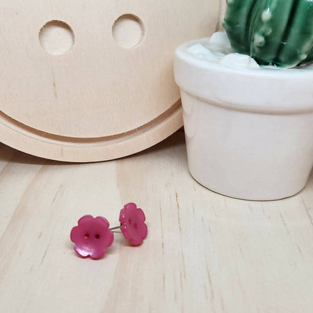 Button STUD Earrings - PINK - Flower Button - Pearl - 12mm