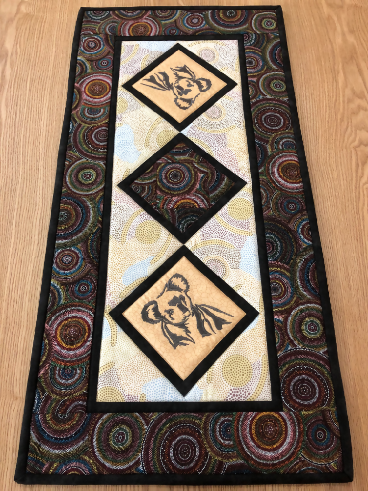 tablerunner-handmade-Australia-koala_4