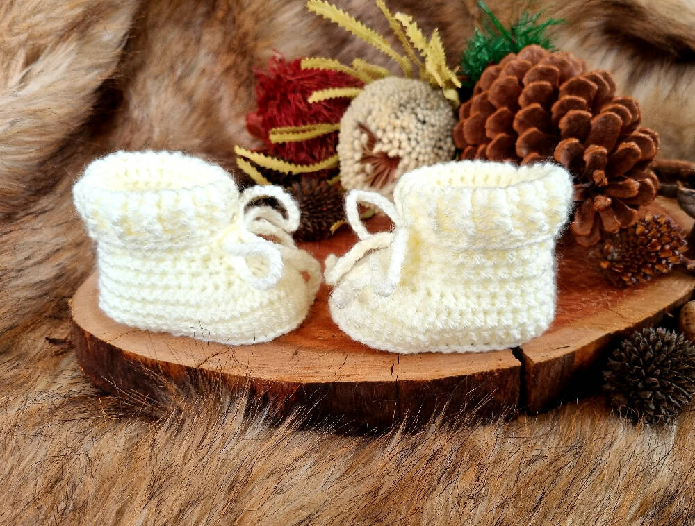 Baby Booties Newborn Cream/Off White Crochet Knit Shoes Socks