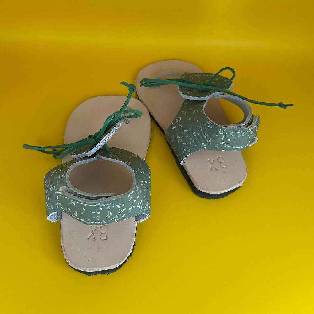 baby toddler shoe sandal green floral