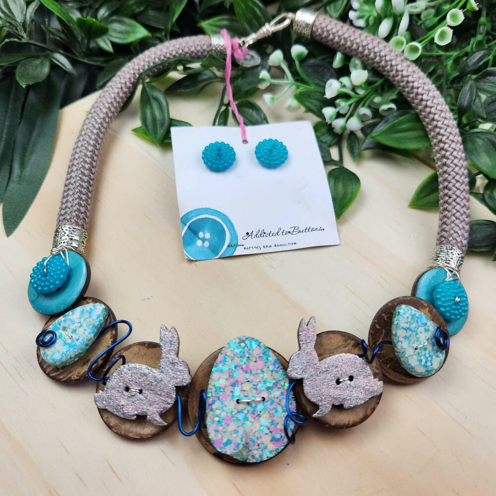Button Necklace Corded Easter Rabbit A2B (2)