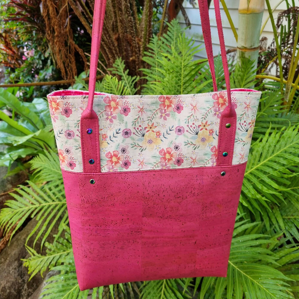 Pink/Floral Cork Tote - Pink Taisteal
