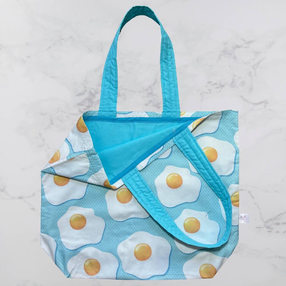 Grocery Tote .. Lined with storage pouch .. Eggs