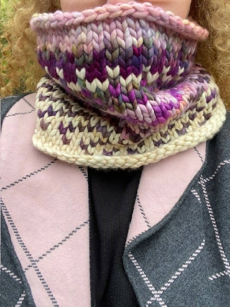 Hand Knitted Rainbow Cowl Peruvian Chunky Merino Staceysknitwits 002