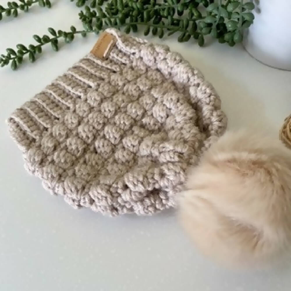 Newborn-baby-beanie-Natural_IMG_4200 Small