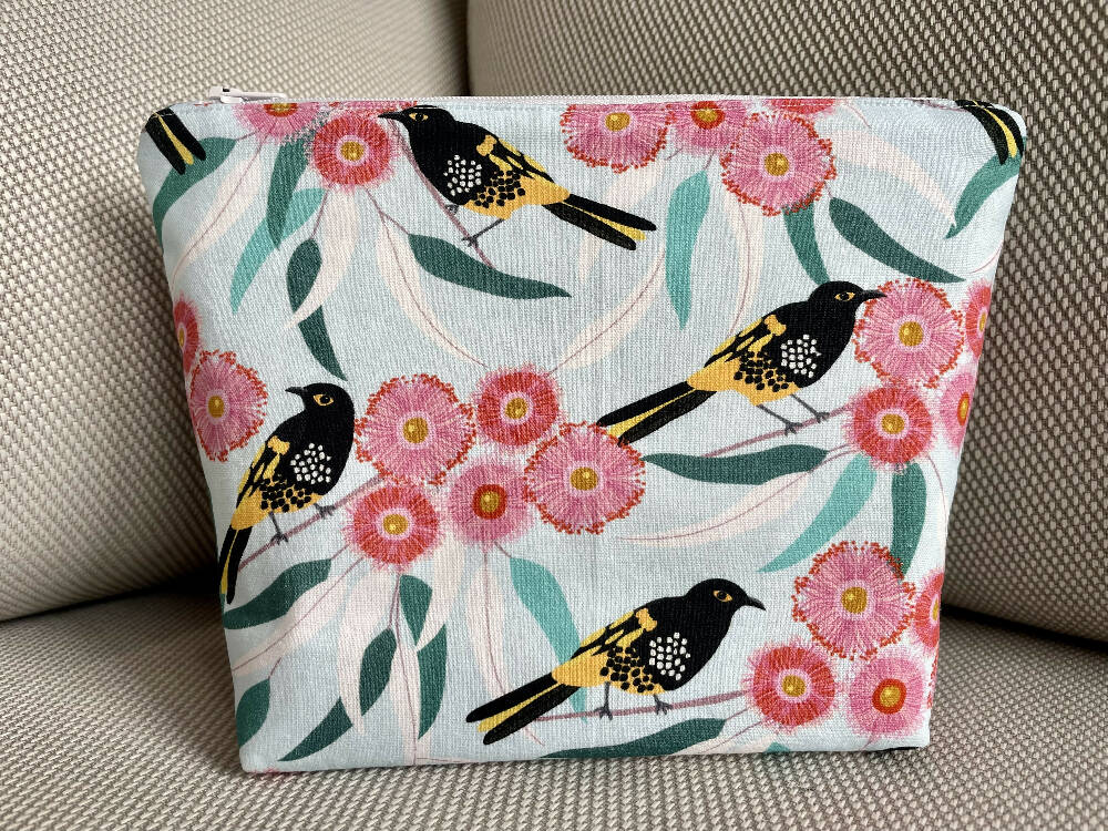 Honey Eater & Gum Blossom Toiletries/Make Up Bag