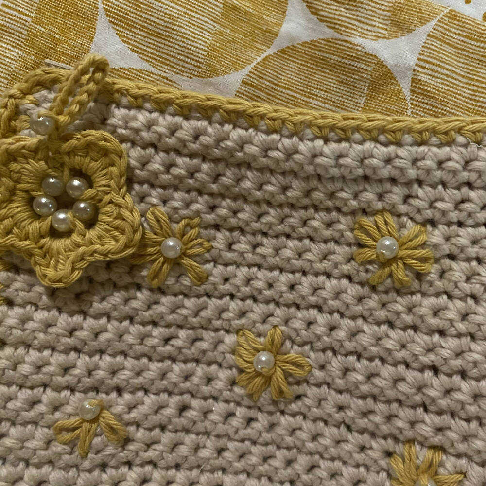 Lazy Daisy Purse (Sold out)