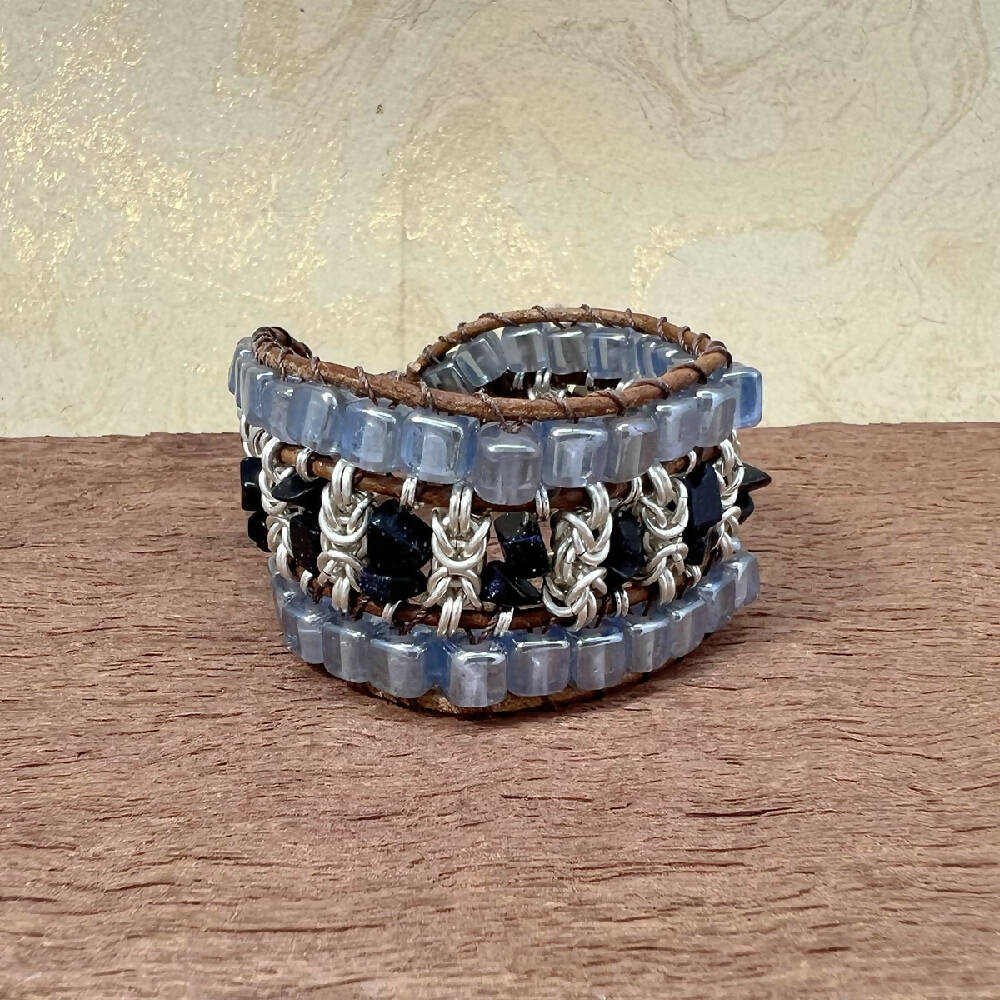 Beaded leather & silver bracelet profile