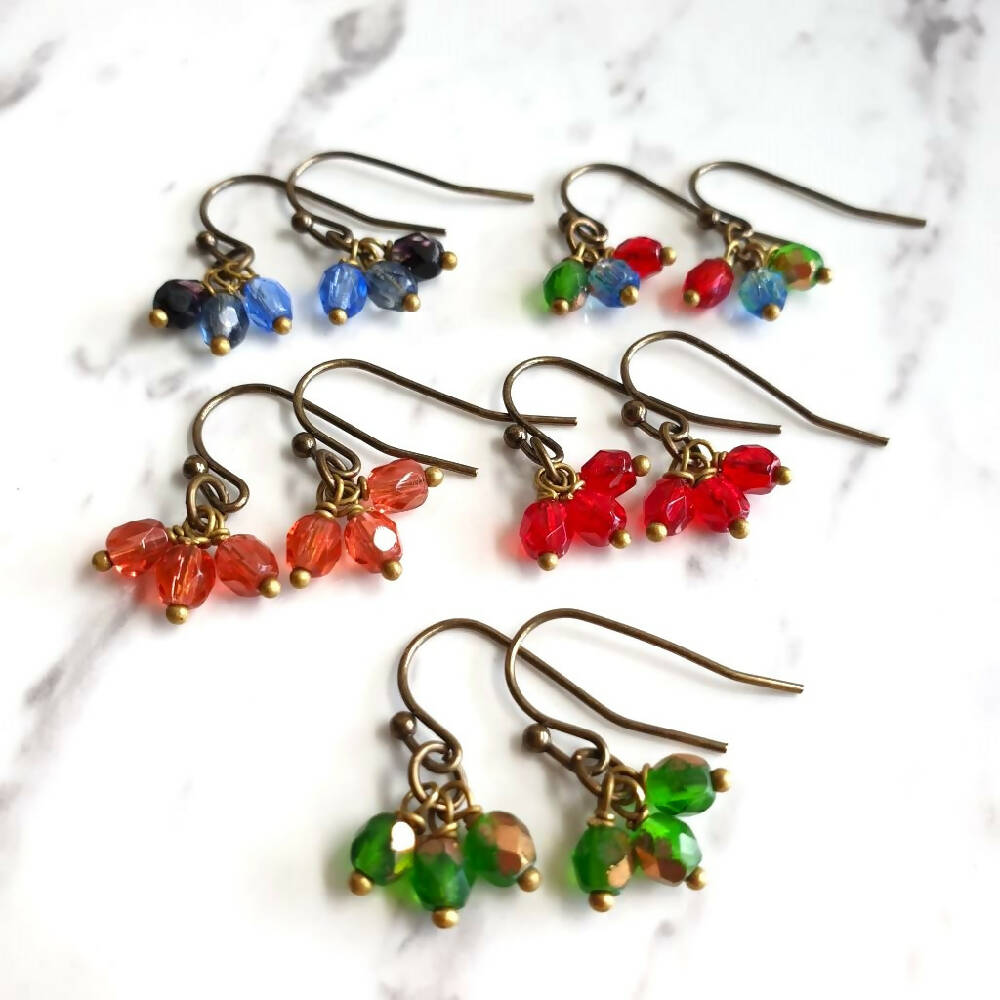 Small 3 Oval Cut glass bead Bronze colour findings drop earrings / Vintage Retro Boho style