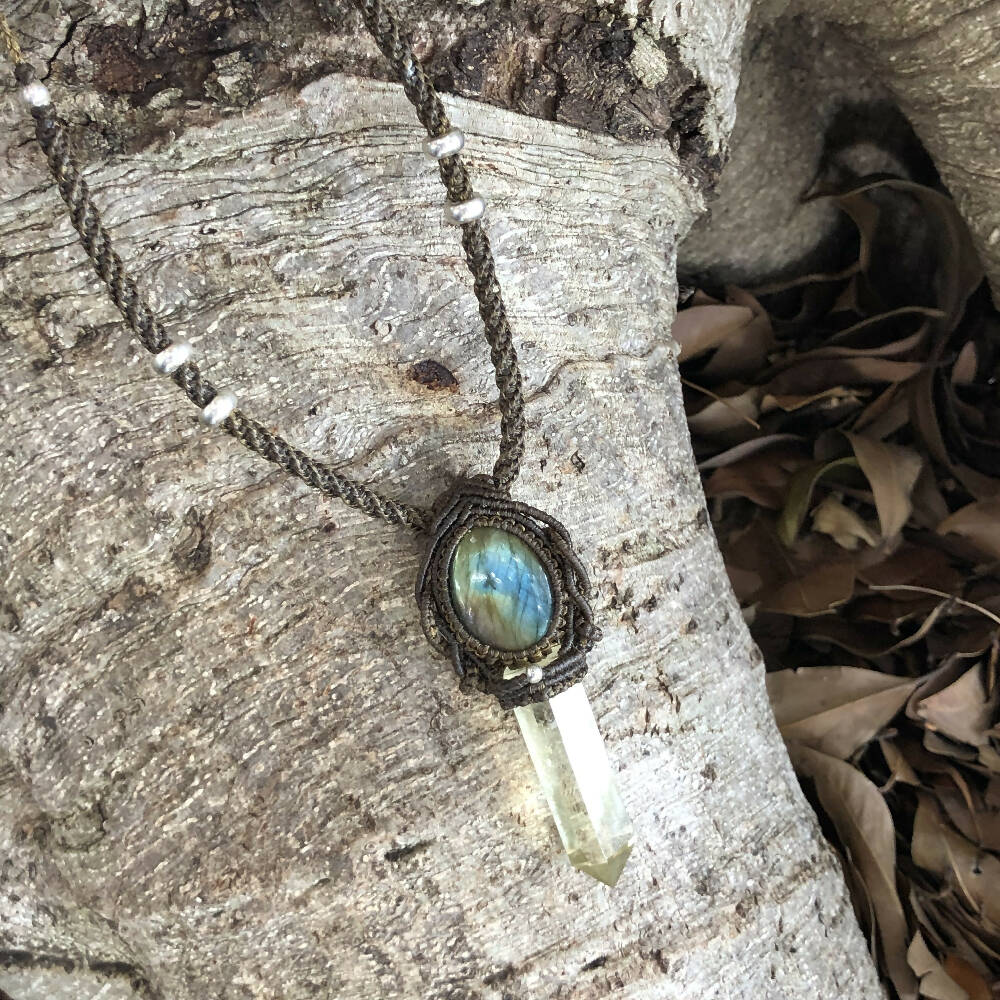M049-Macrame labradorite & citrine point pendant, boho style pendant with gemstones