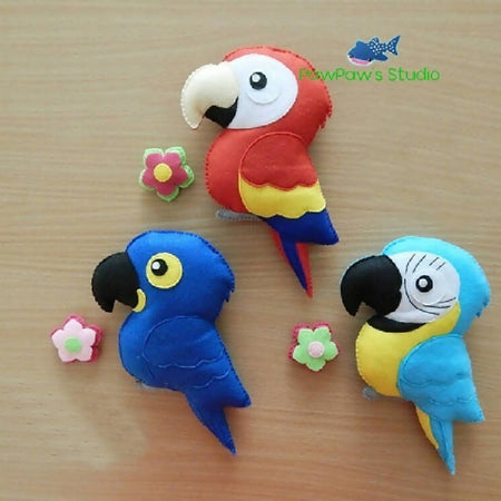 Macaw / Macaw Magnet / Parrot / Macaw Toy / Macaw Home Decor