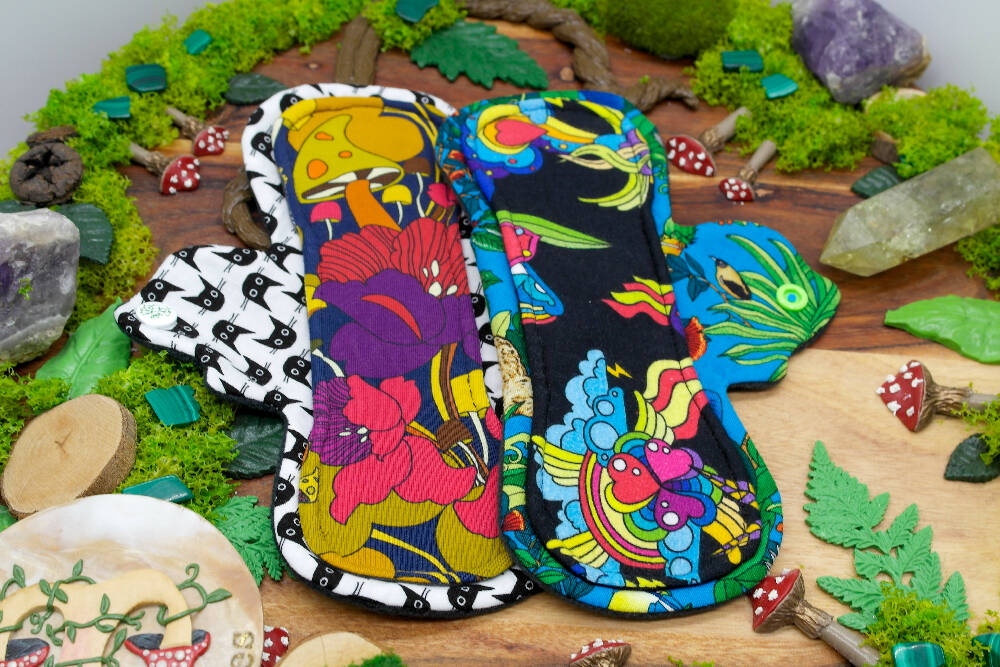Dig the flow reusables cloth pad australian handmade ecofriendly sustainable period product made with the leak freak fluttern pattern as a front bleeder
