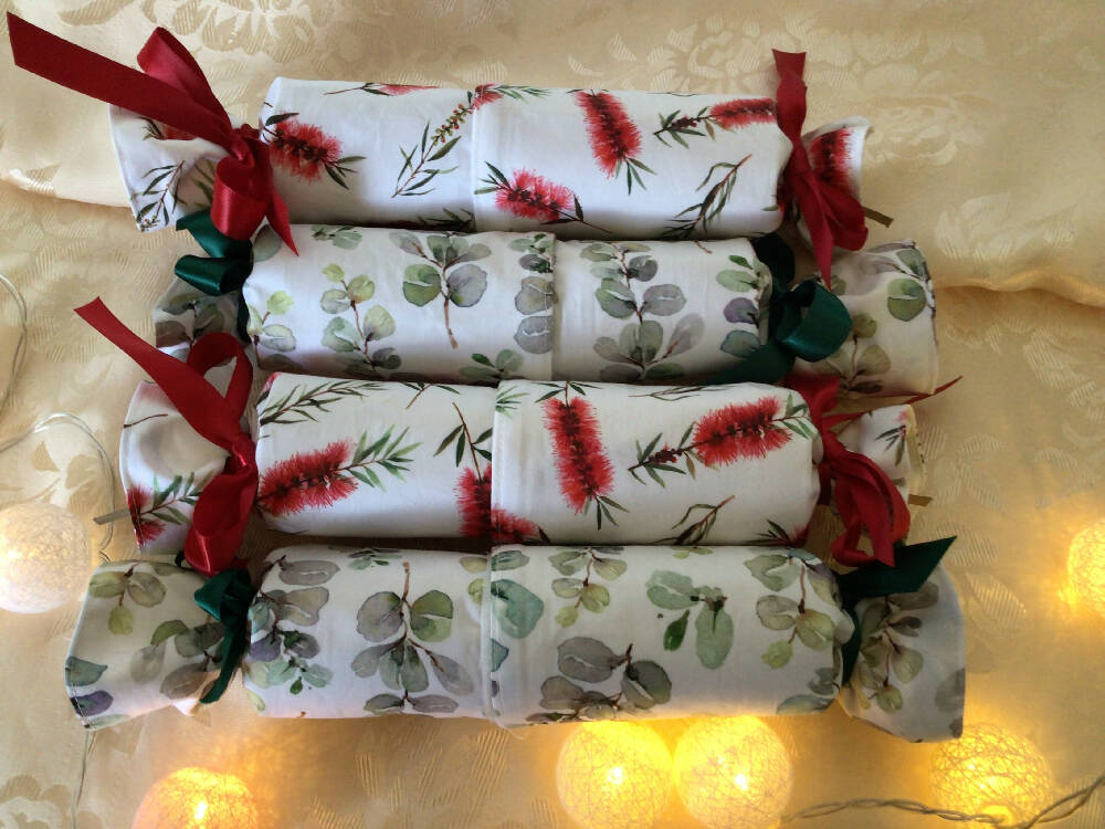 Christmas Crackers Bonbons bottlebrush/gum leaves reusable eco friendly