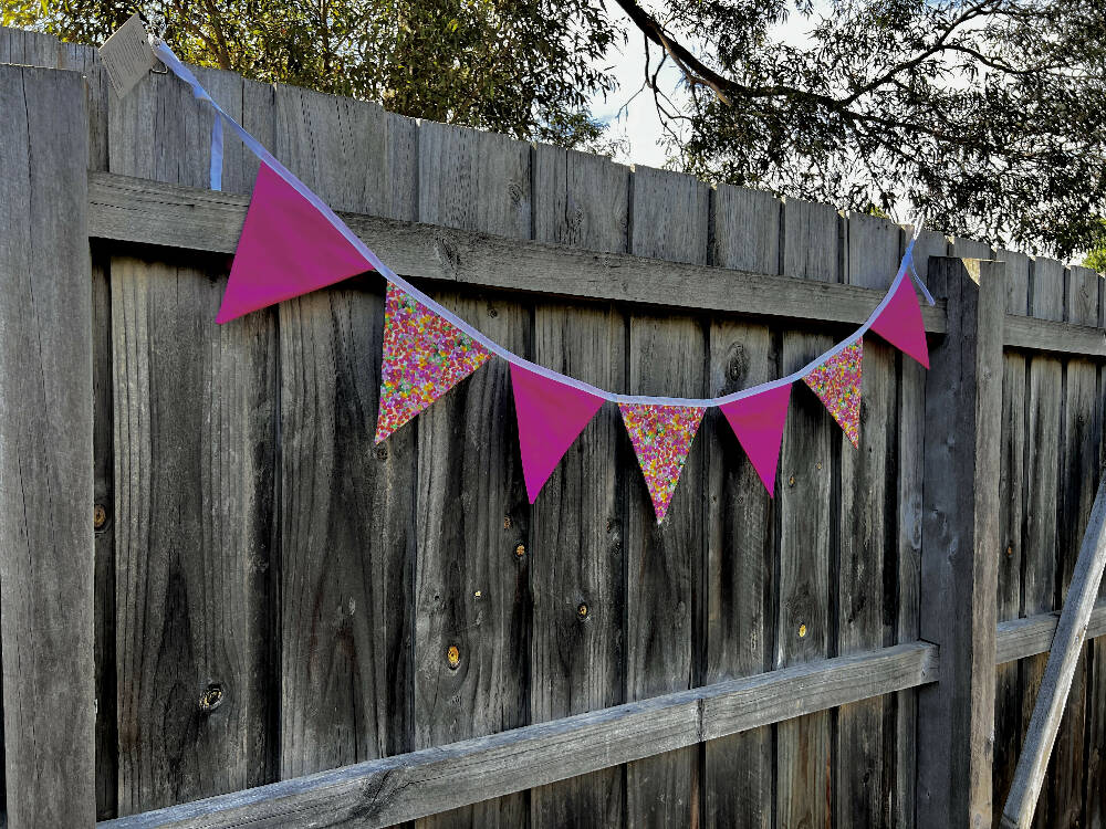 Flag Bunting - Pretty Floral and Pink (7 flags)