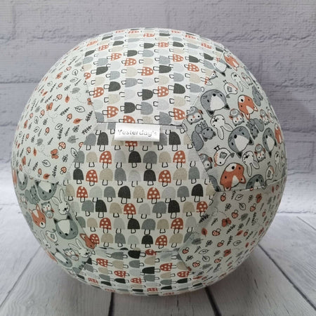Balloon Ball: Woodland baby animals in classic Grey: Tri colour