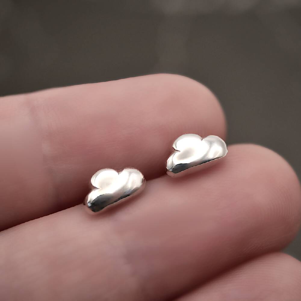 cloud studs hands sml