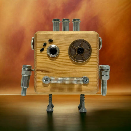 Winfred - Wooden Steampunk Robot