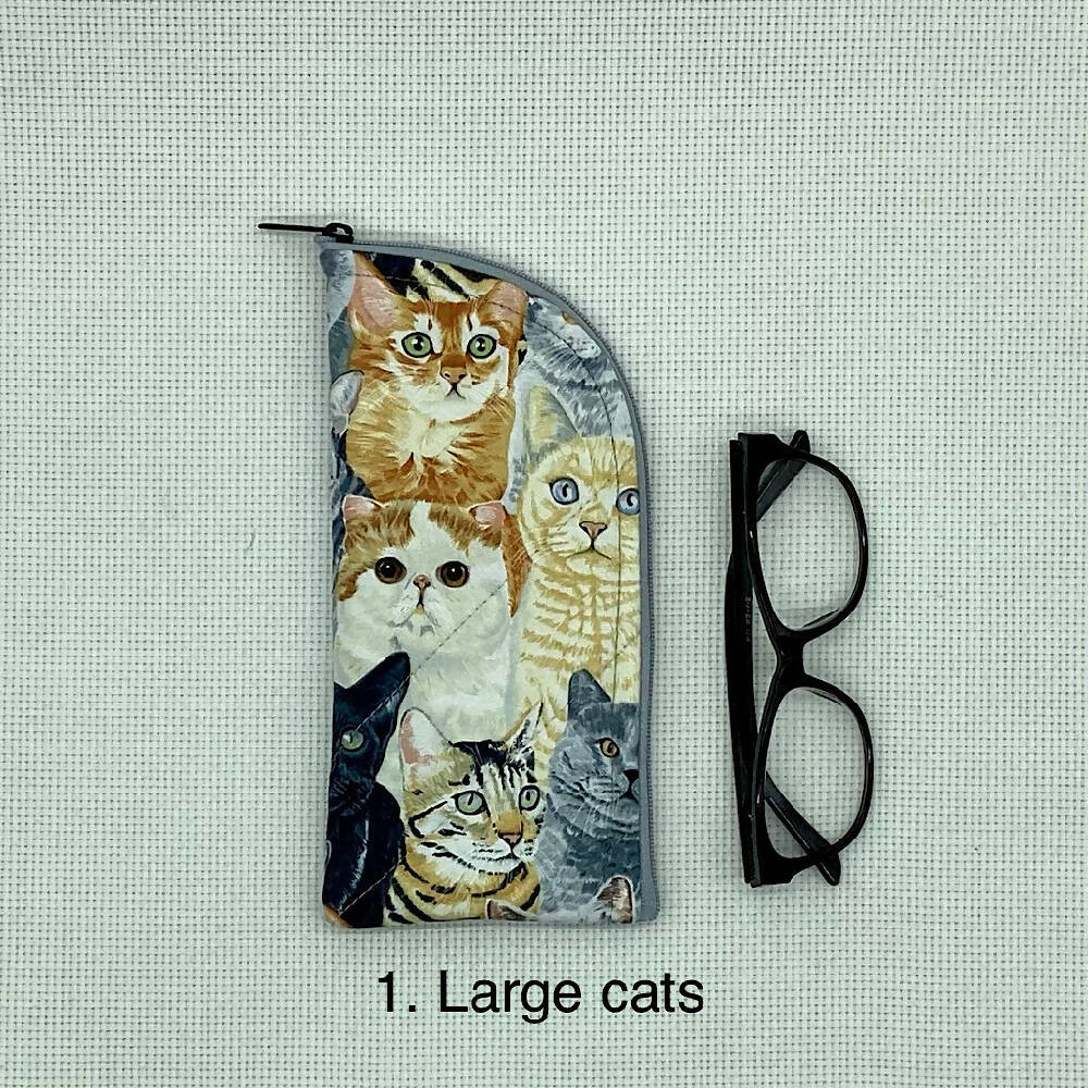 Cats and kittens curved top zip pouch for glasses, phones, handbag organiser, etc.