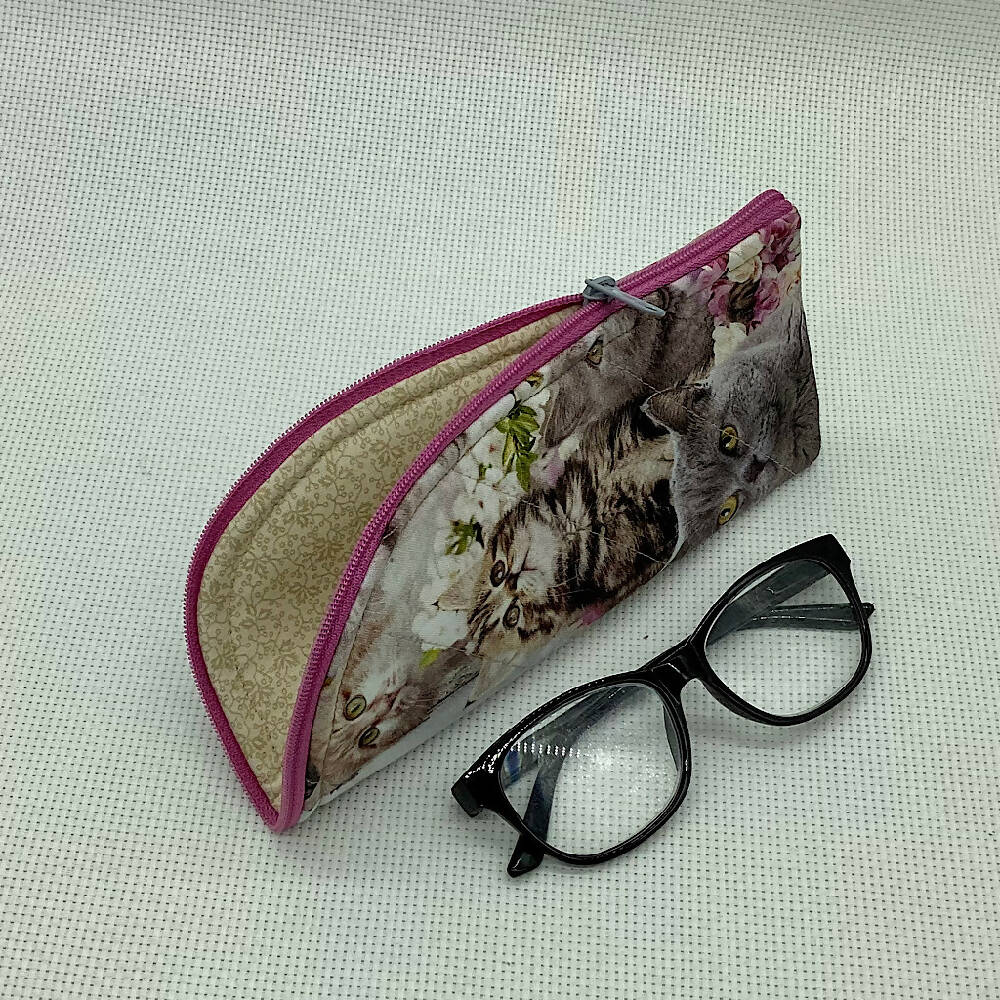 Cats and kittens curved top zip pouch for glasses, phones, handbag organiser, etc.
