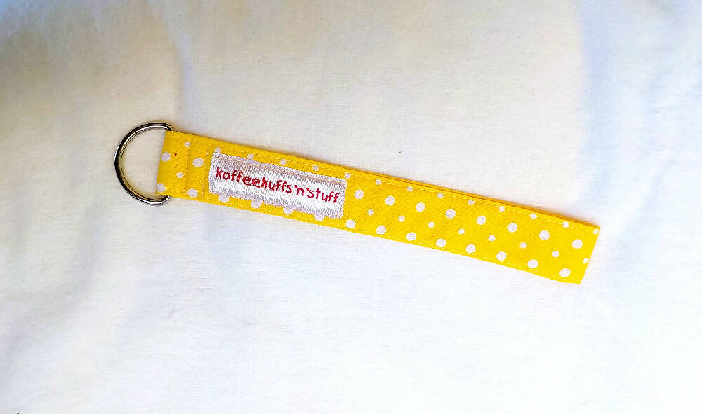 Wristlet D-ring key fob