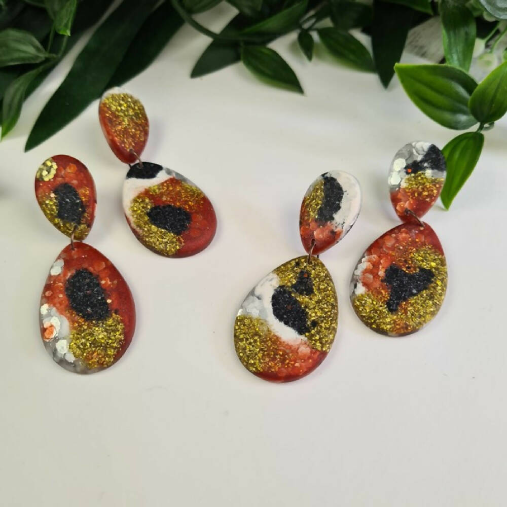Dangle Earrings - Outback Aussie - Resin - Hook Stud