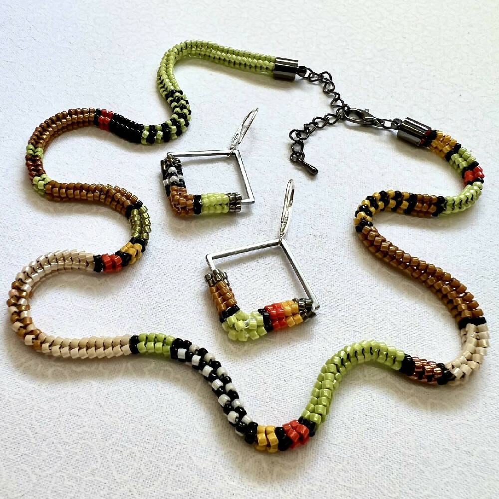 Native Necklace set - Earrings(Square ring beaded)