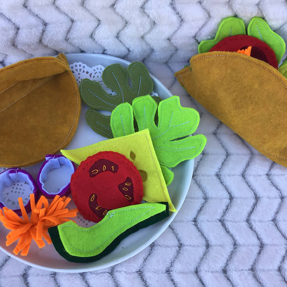 Felt Food wrap/taco set of 2