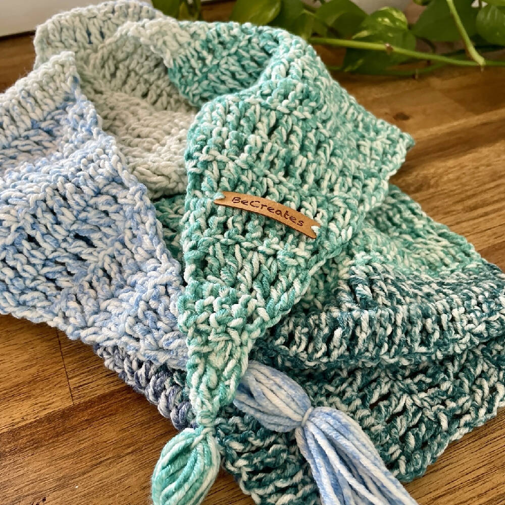 Foxy-ladies-crochet-scarf_IMG_2108 Large