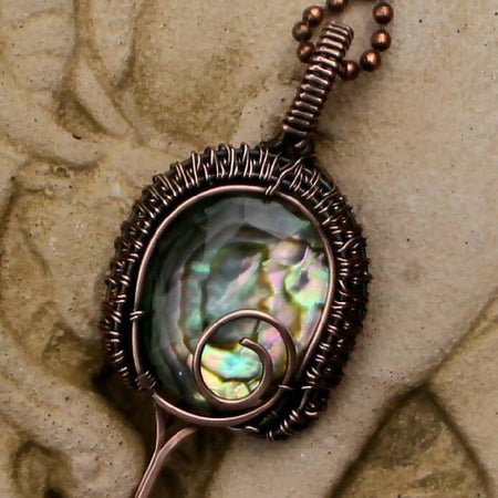 Faceted Abalone Doublet in copper weave with chain