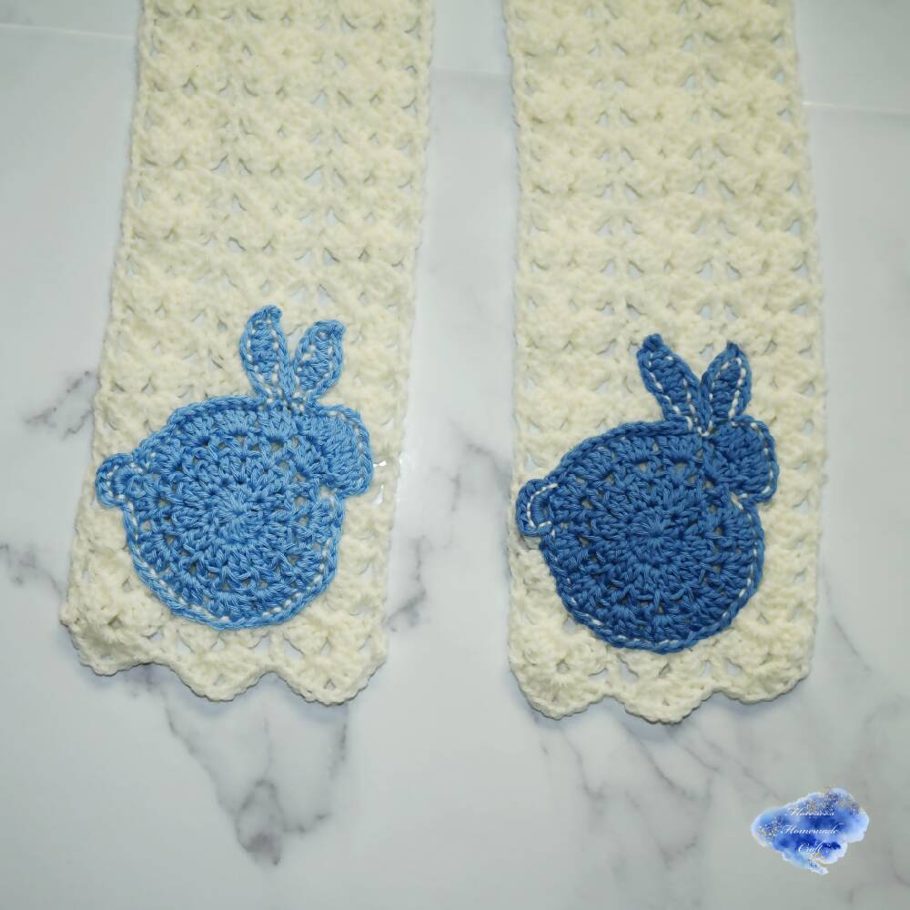 crochet kid scarf with Easter bunny applique