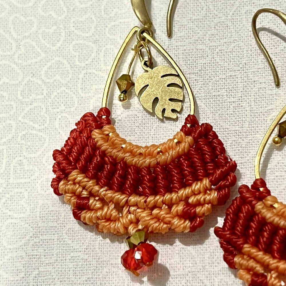 Mini Mostera Micro Macrame Earrings + Free microfiber pouch