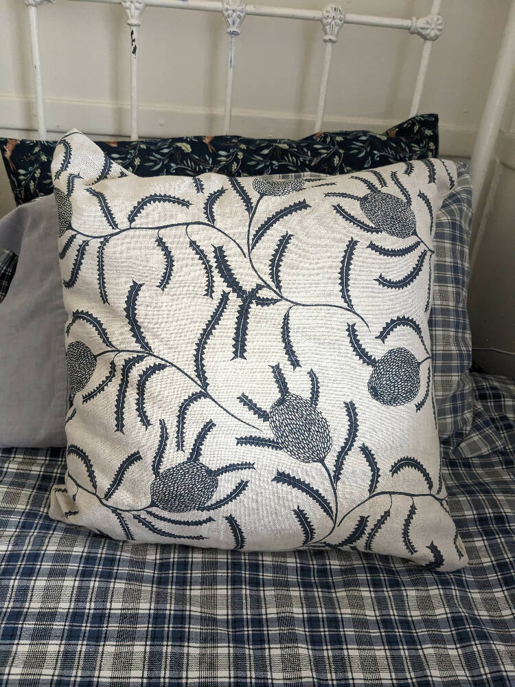 ORDER-HAND SCREEN-Banksia cushion cover linen