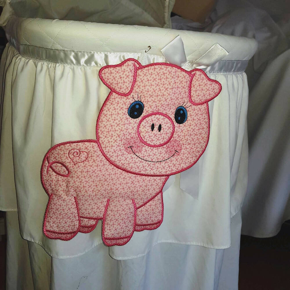 Polly Piggy Appliqued Baby Wall Hanging