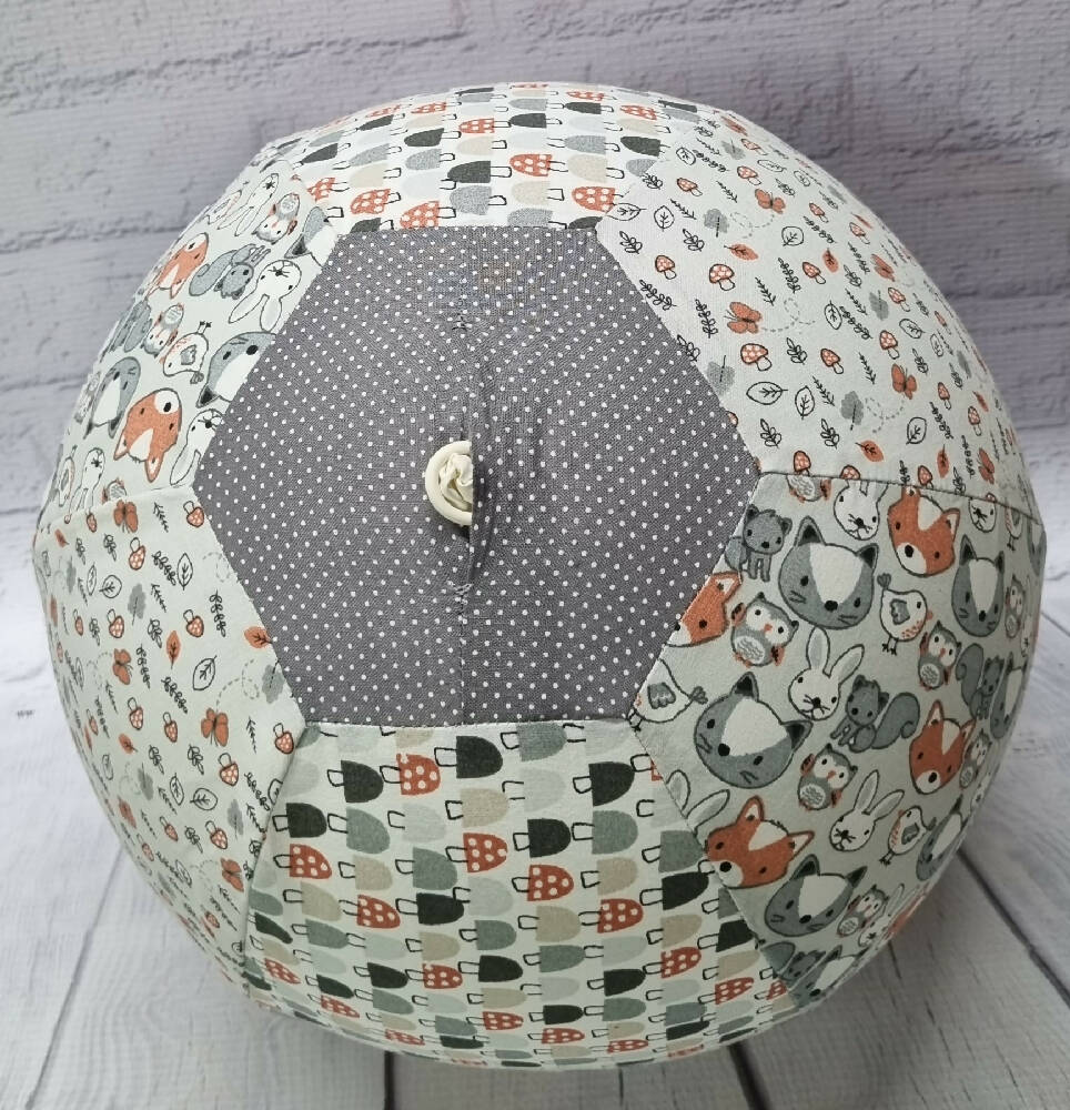 Balloon Ball: Woodland baby animals in classic Grey: Tri colour