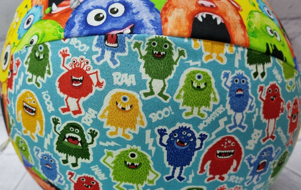 Balloon Ball: Monster ball of fun: Two tone style