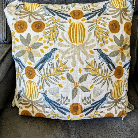 Wattle bird cushion cover